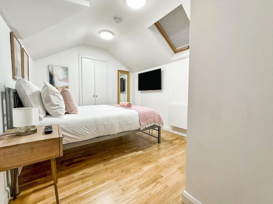 Newly Refurbished Luxury 3 Bedroom Apartment 伦敦 外观 照片